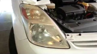 2006 Toyota Prius Headlights Before Polishing With Meguiar's Restoration Kit