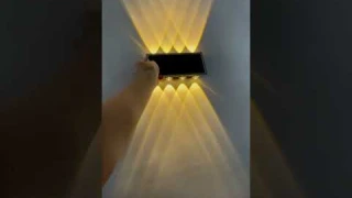Solar wall light