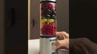 Check the portable blender!Perfect for shakes and smoothies.Compact 600ML design for on-the-go use.