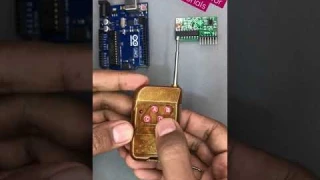 Wireless 4 Channel RF Remote Control with Arduino | Wiress RF Remote | 433Mhz Remote Control #shorts