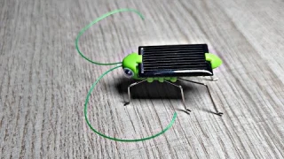 Solar Grasshopper Robot Toy (Review)