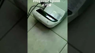 Proyector Epson 475W