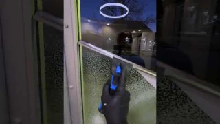 12 Seconds of Satisfaction, Window Cleaning