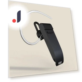 Voice Translator with Ear Attachment — Language Translators, Qichuanxin