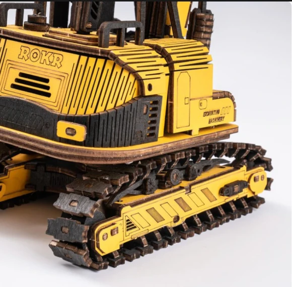 Excavator Engineering Vehicle 3D Wooden Puzzle, Robotime