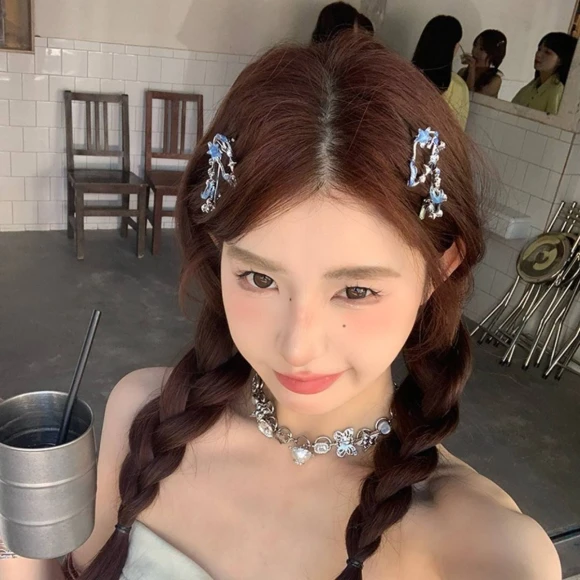 Fringe Hair Clip, Dopamine