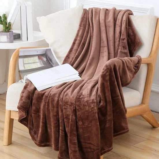Cozy Coral Flannel Blanket with Energy-Saving Temperature Control, Practical Household