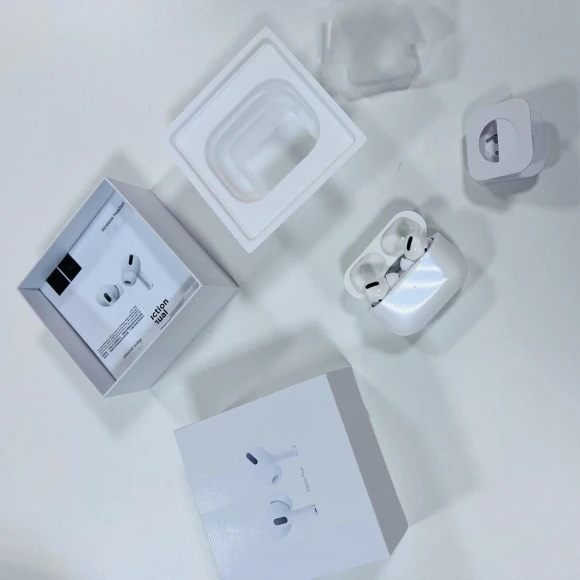 Wireless Bluetooth Earbuds with Active Noise Cancellation — Wireless Earbuds, QLY Online