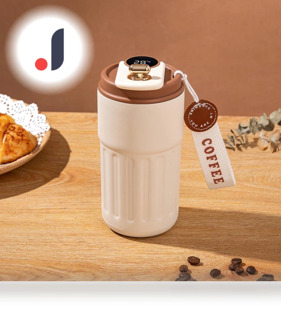 Smart Temperature Display Vacuum Bottle — Beverage Warmers, Young Time