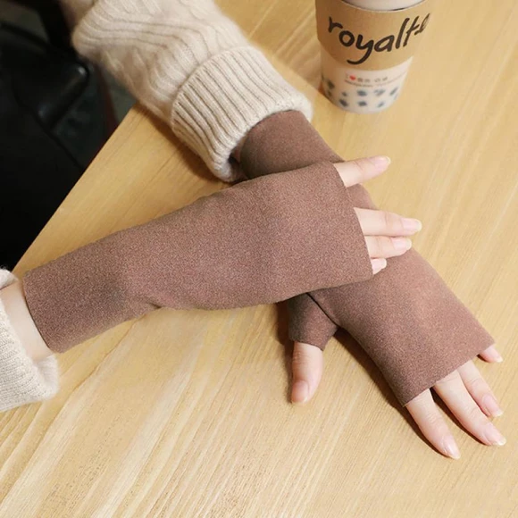 Fingerless Winter Gloves, Yamiye