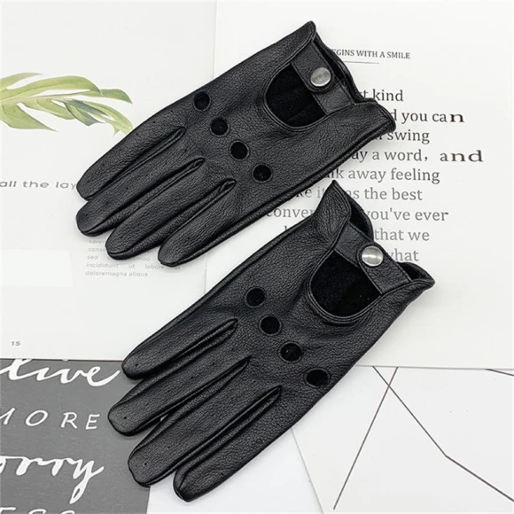 Winter Leather Gloves with Fleece Lining and Touchscreen Compatibility — Heated Gloves, Millioner