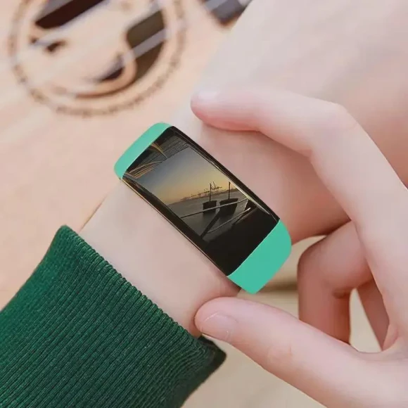 Waterproof Fitness Bracelet — Fitness Tracker, StrideBox