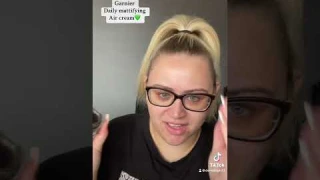 Garnier daily mattifying air cream 💚💚💚