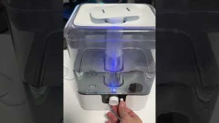 Humidifier with essential oil box