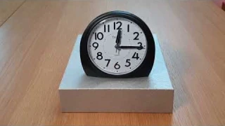 Silent Analog Alarm Clock Non Ticking, Gentle Wake, Beep Sounds, At last a TOTALLY SILENT bedside cl