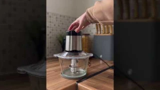 Using the Swan 1.8L Electric Food Chopper 🧅