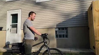 Review of Winter Cycling Gloves for Men Women Water Resistant, Zip Pockets, Reflective Strips