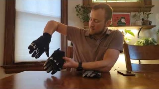 Review of Winter Cycling Gloves for Men Women Water Resistant, Zip Pockets