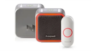 Honeywell 5 Series Plug-In Wireless Doorbell with Halo Light and Push Button (RDWL515P)