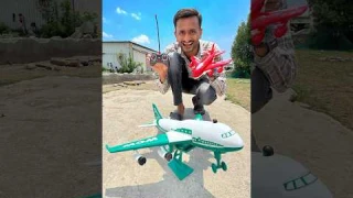 Remote control airplane vs big jumbo airplane unboxing