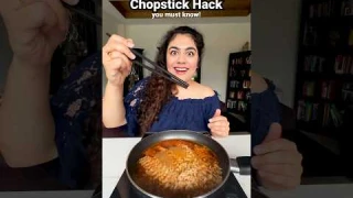 😱HACK: How to use Chopsticks? 🥢Chopstick Hack you must know #hacks #foodhacks #thakursisters #shorts