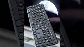 Wireless Keyboard for Minimalist Setup? Logitech K950 Unboxing