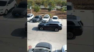 The Smart Auto Parking SUV Huawei Aito M9 in Action #shorts