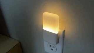 MAZ TEK Plug in Night Light, Warm White LED Nightlights with Smart Dusk to Dawn Sensor for Kids