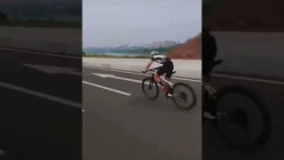 MTB  is faster than road bike 🔋🔌💥#shorts #cycling #power #sprint
