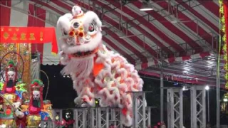 Lion dance Mar18 16a