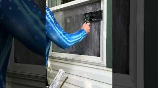 How to clean a window in under 60 seconds | Window Cleaning Techniques #windowcleaning