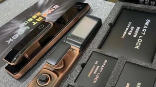 install smart Door Lock 3d face in door