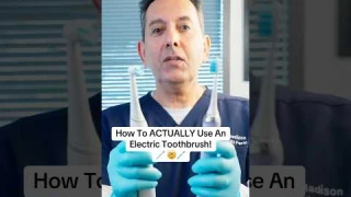 How To Use An Electric Toothbrush 🪥