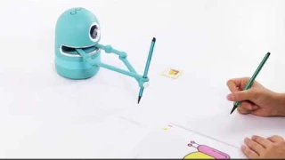 Quincy™ The Drawing Robot