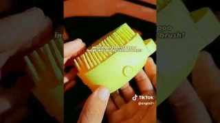 Dogs Bath Brush Scrub Soft Silicone Pet Grooming Brush Massage Dispenser Shower Brush
